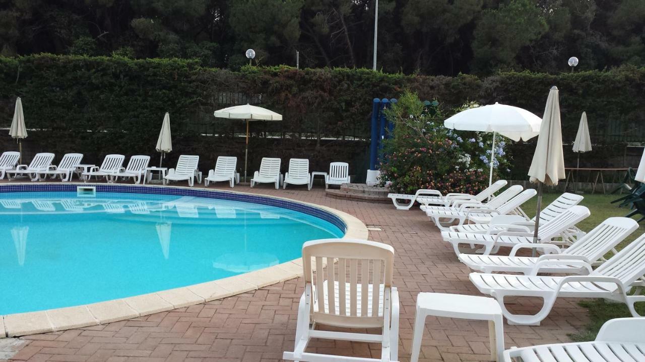 Thaire Resort Castel Volturno Exteriér fotografie